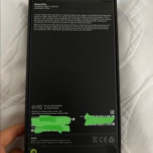 BRAND NEW IPHONE 13 PRO 1TB SEALED IN BOX.